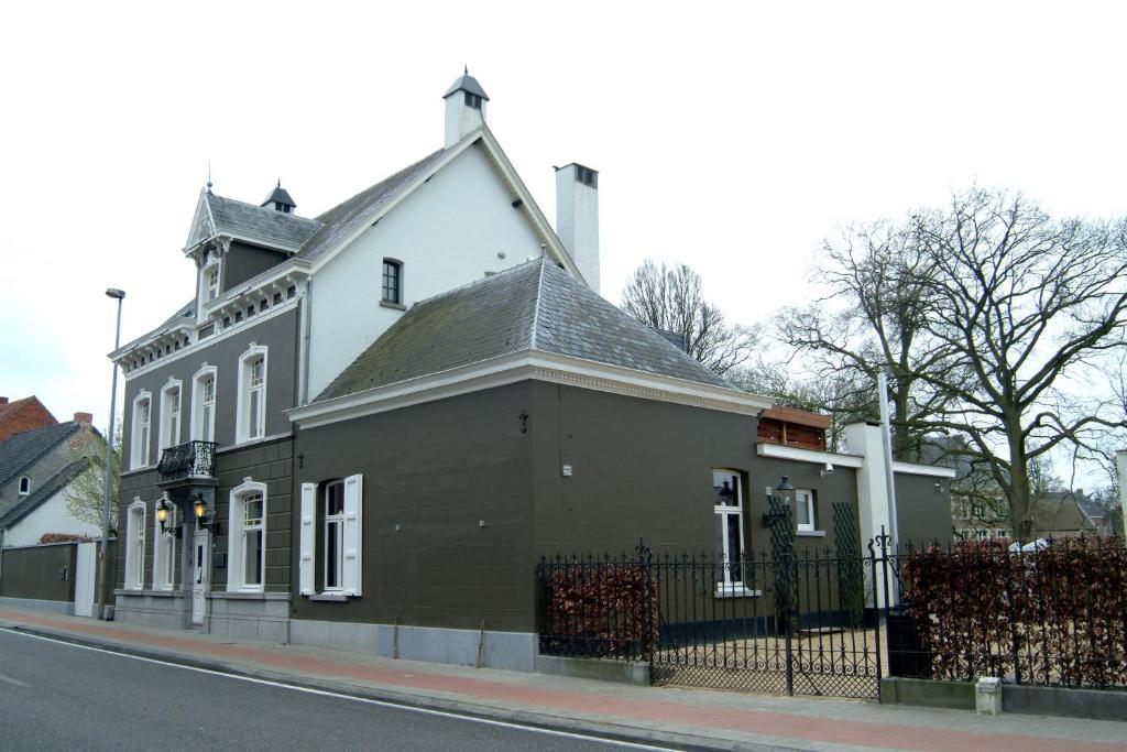 Hotel Villa Tilia Retie Kültér fotó
