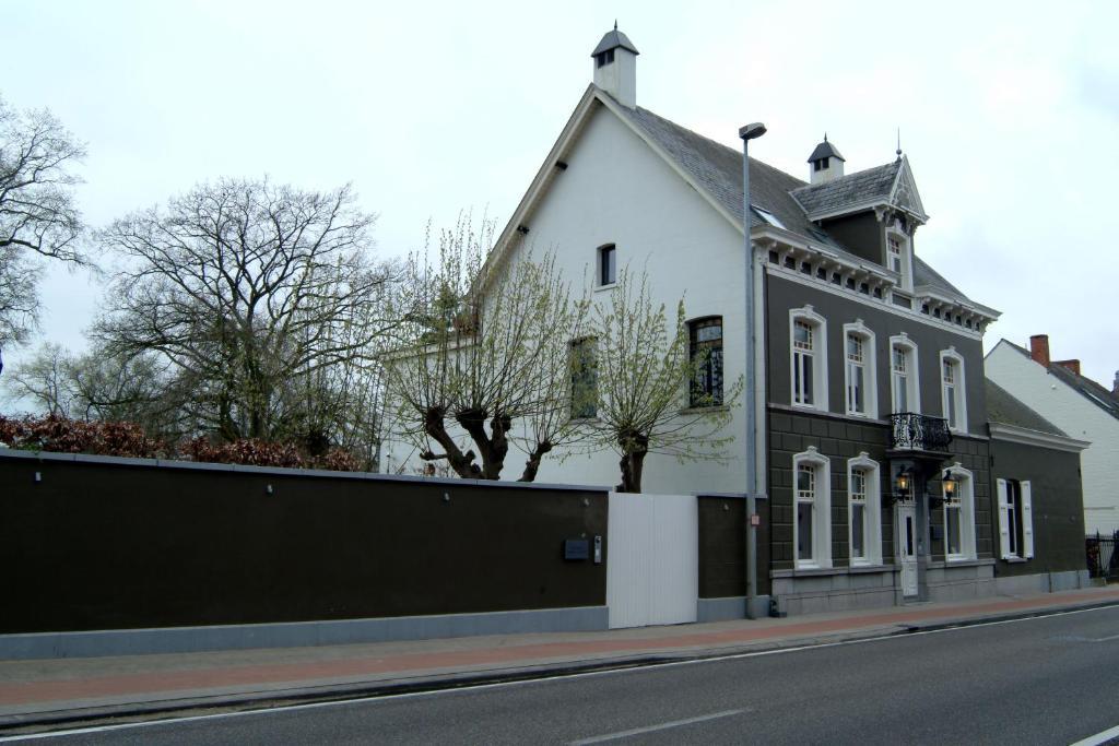 Hotel Villa Tilia Retie Kültér fotó